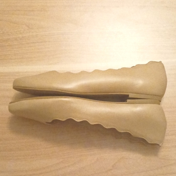 Copper Key Taupe Color Leather Scalloped Flats in Size 8.5M (NWT) - Picture 4 of 7